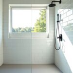 Fenêtre de douche : éclairez, stylisez et ventilez votre espace bain