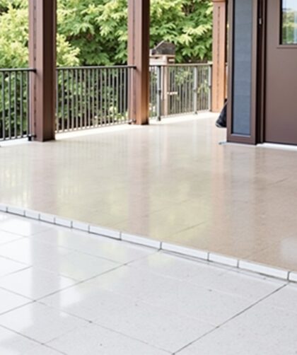Revêtement de sol sur carrelage existant : astuces économiques et performantes