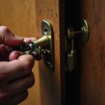 Comment déverrouiller une porte : techniques efficaces et conseils pratiques